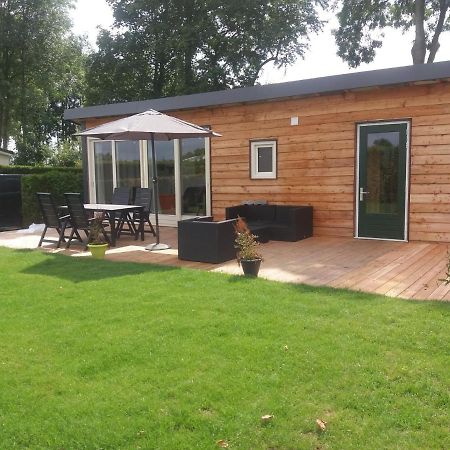 Luxe Bungalow Op Rustig Vakantiepark. Dronrijp Exteriér fotografie
